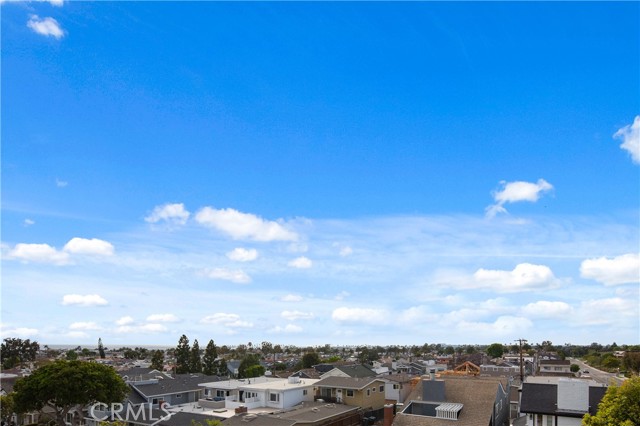 Detail Gallery Image 33 of 38 For 720 Poinsettia Ave, Corona Del Mar,  CA 92625 - 3 Beds | 3/1 Baths