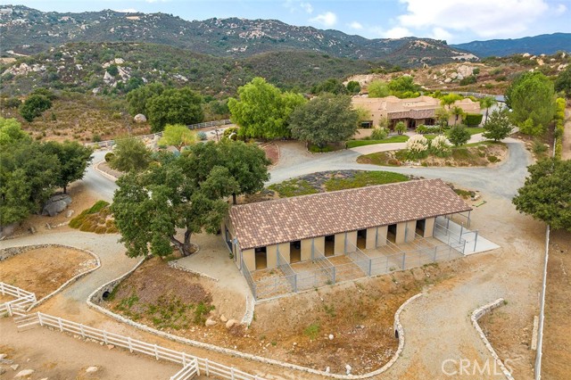 Detail Gallery Image 2 of 75 For 41822 Calle Bandido, Murrieta,  CA 92562 - 6 Beds | 4 Baths