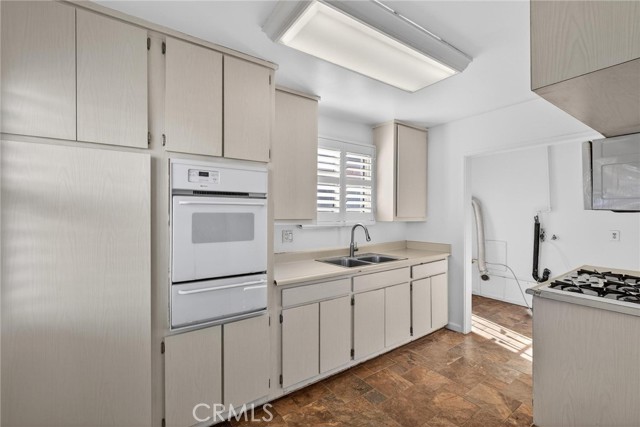 Detail Gallery Image 8 of 34 For 23819 Pennsylvania Ave., Torrance,  CA 90501 - 3 Beds | 1 Baths