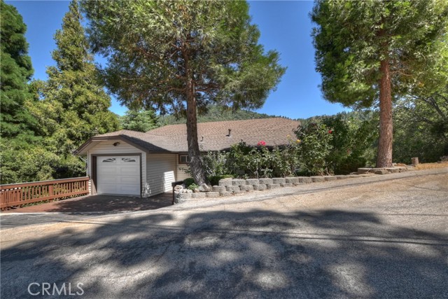 489 Dorn Drive, Crestline CA: https://media.crmls.org/medias/28173291-5e8e-4260-a863-86535bfc5d05.jpg