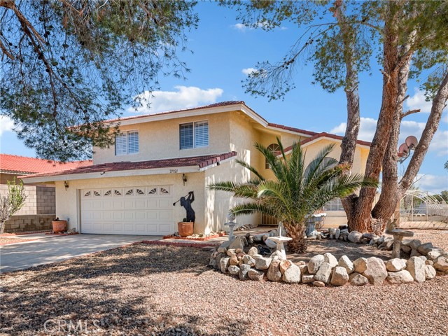 Detail Gallery Image 2 of 48 For 27921 Evergreen, Helendale,  CA 92342 - 3 Beds | 3 Baths