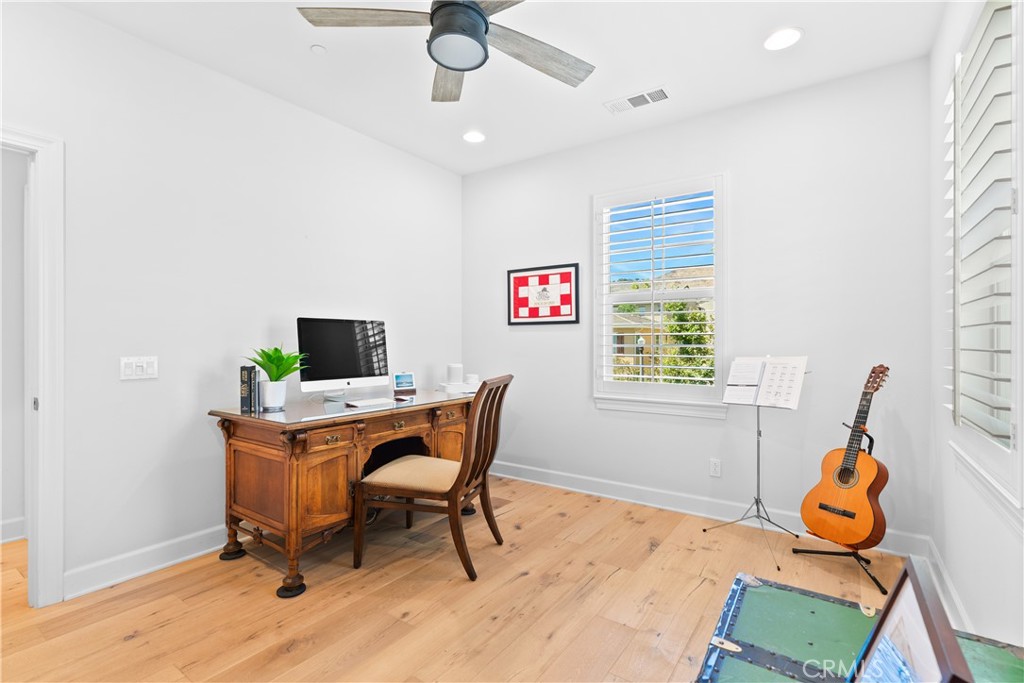 MLS #OC25195995 image #50