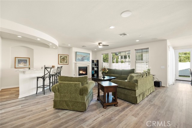 Detail Gallery Image 10 of 47 For 37834 Peregrine Pl, Murrieta,  CA 92563 - 4 Beds | 2/1 Baths