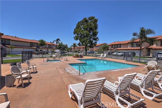Detail Gallery Image 32 of 33 For 6480 Sonora Way, Cypress,  CA 90630 - 2 Beds | 2 Baths