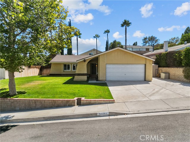 Detail Gallery Image 1 of 1 For 23072 Conde Dr, Valencia,  CA 91354 - 4 Beds | 2 Baths