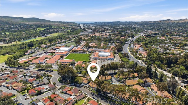 Image 25 of 50 For 31472 Via La Senda  28