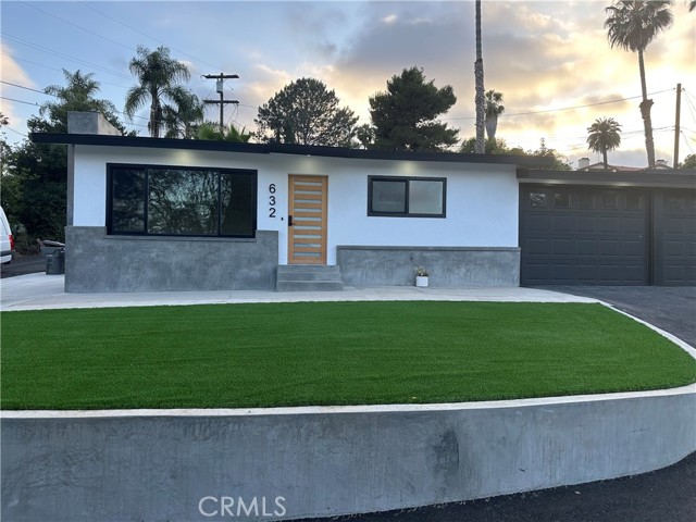 632 Truly, Vista CA: https://media.crmls.org/medias/2819ced8-f57c-4ae7-8e7a-53ba68fafd2b.jpg