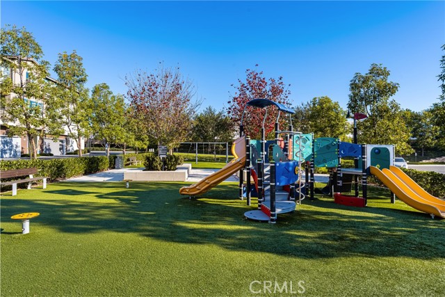 Detail Gallery Image 33 of 43 For 305 Carmona, Lake Forest,  CA 92630 - 3 Beds | 3/1 Baths