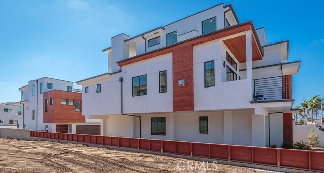 521 Gertruda, Redondo Beach, California 90277, 3 Bedrooms Bedrooms, ,3 BathroomsBathrooms,Residential,Sold,Gertruda,PV17159971