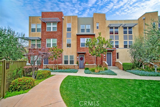 Detail Gallery Image 1 of 38 For 12 Citadel Dr Dr204,  Aliso Viejo,  CA 92656 - 2 Beds | 2/1 Baths