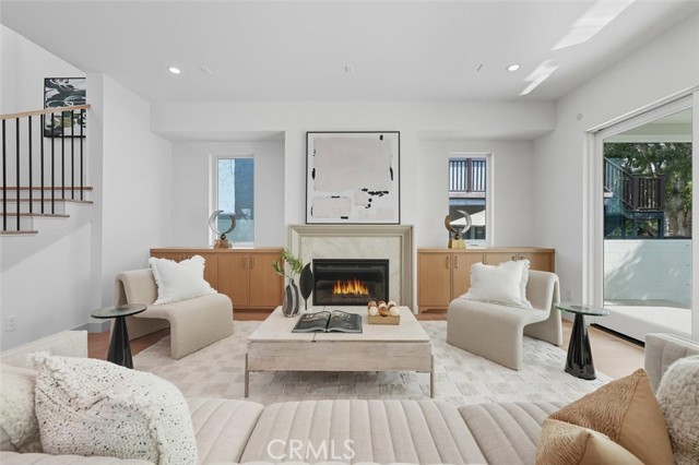 2904 Palm Avenue, Manhattan Beach CA: https://media.crmls.org/medias/281c1b08-e3ce-4c44-ba53-f823dc2d7012.jpg
