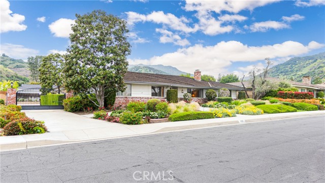 Detail Gallery Image 3 of 32 For 1257 Indian Springs Dr, Glendora,  CA 91741 - 5 Beds | 3 Baths