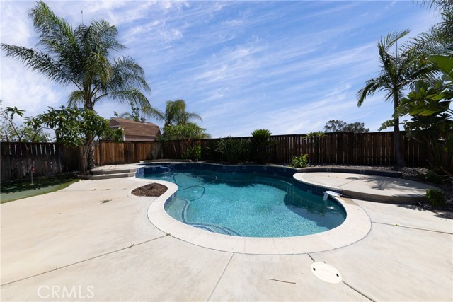 23306 Daisy Drive, Corona CA: https://media.crmls.org/medias/281d885e-3bfd-48f8-9eba-d4e824238419.jpg