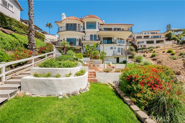 Detail Gallery Image 30 of 43 For 32061 Coast Hwy, Laguna Beach,  CA 92651 - 4 Beds | 4/2 Baths