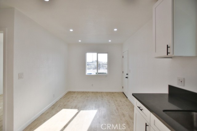 11114 Willowbrook Avenue, Los Angeles CA: https://media.crmls.org/medias/281e0e28-41a8-4167-b50a-b2d66b40686f.jpg