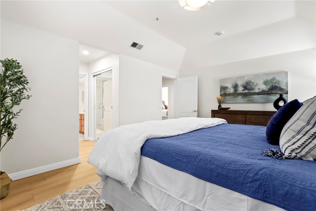 609 E Newmark Avenue, Monterey Park CA: https://media.crmls.org/medias/281f195b-a96c-40bd-bf3e-5c061305d9b1.jpg