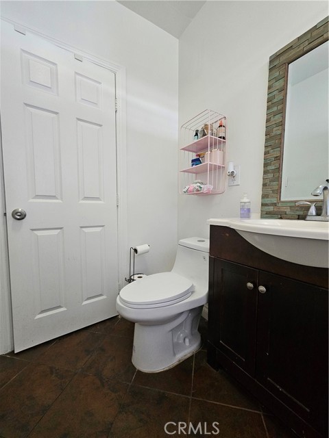 Detail Gallery Image 10 of 15 For 1722 W 60th Pl, Los Angeles,  CA 90047 - – Beds | – Baths