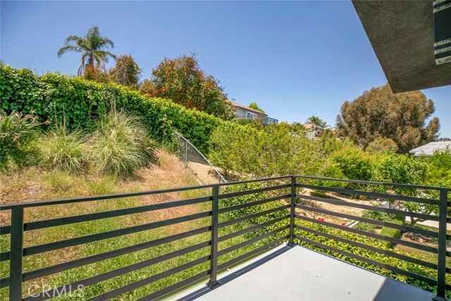 17465 Tuscan Drive, Granada Hills CA: https://media.crmls.org/medias/282190f8-7622-4435-8ffd-6ad754f0edd8.jpg