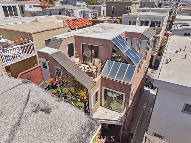222 24th Street, Manhattan Beach, California 90266, 6 Bedrooms Bedrooms, 0 ,5 BathroomsBathrooms,Residential,For Sale,24th,0,SB26141926