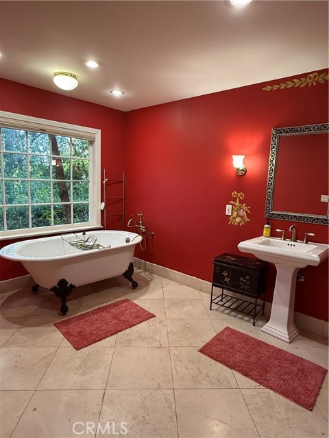 Detail Gallery Image 19 of 40 For 380 N Chandler Ranch, Orange,  CA 92869 - 5 Beds | 7 Baths