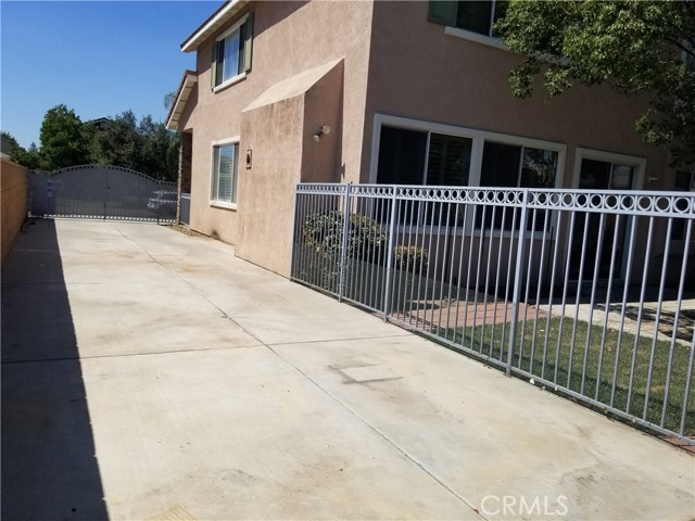7533 Morning Crest Place, Rancho Cucamonga CA: https://media.crmls.org/medias/282366f1-4bf2-4e69-8ef3-a03616ecfb47.jpg