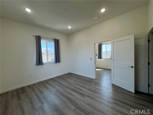 Detail Gallery Image 12 of 18 For 209 1/2 N Serrano Ave, Los Angeles,  CA 90004 - 1 Beds | 1 Baths