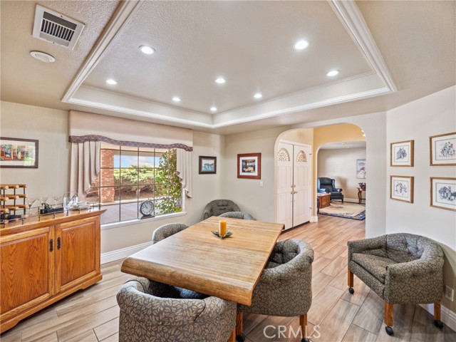 Detail Gallery Image 12 of 33 For 16522 Iwa Rd, Apple Valley,  CA 92307 - 3 Beds | 2 Baths