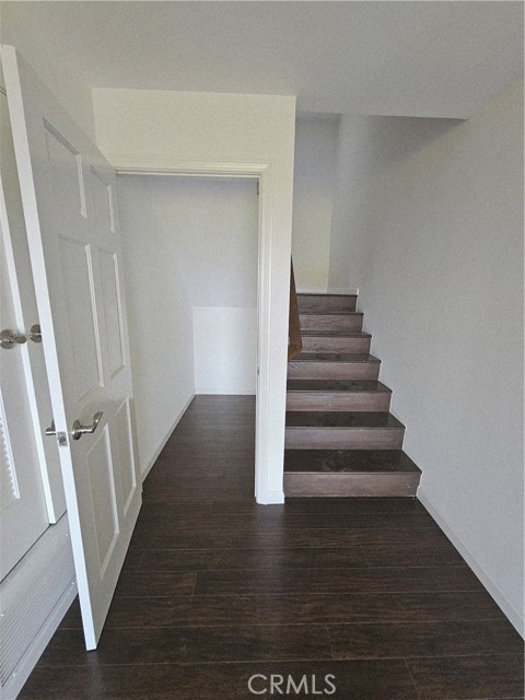 3622 Roberts View Place, Studio City CA: https://media.crmls.org/medias/2824b37d-a480-4a31-9a1a-412748ea6d3e.jpg