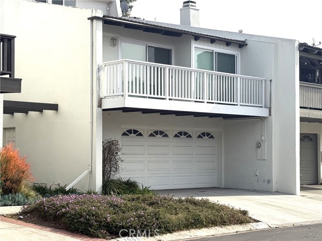 Front Image Thumbnail for CROC26020482