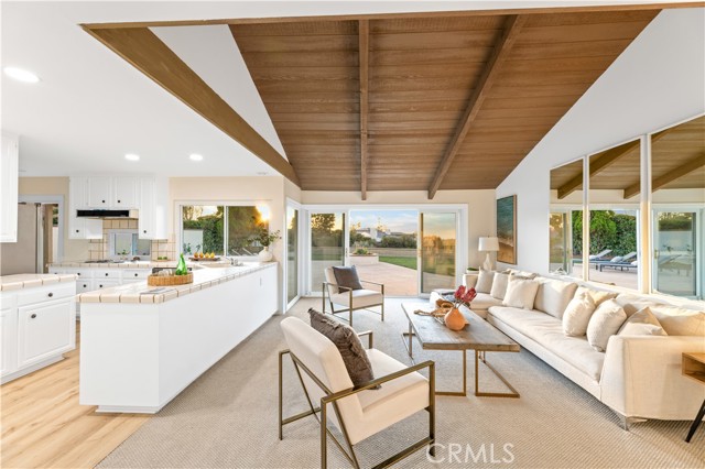 Detail Gallery Image 12 of 34 For 1621 Harbor Crest Cir, Corona Del Mar,  CA 92625 - 3 Beds | 2 Baths