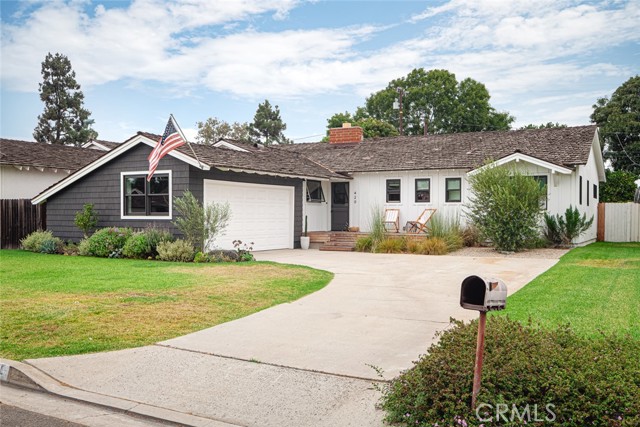 Detail Gallery Image 2 of 28 For 420 Cabrillo St, Costa Mesa,  CA 92627 - 3 Beds | 2 Baths