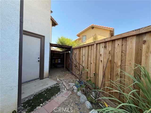 Detail Gallery Image 30 of 33 For 7532 Dashi Pl, Canoga Park,  CA 91304 - 4 Beds | 4 Baths