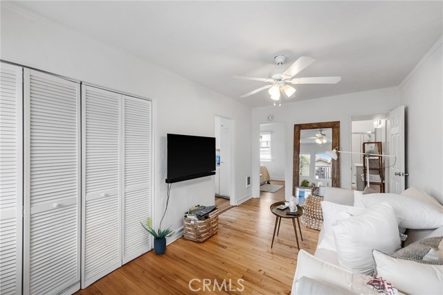2468 Silverstrand Avenue, Hermosa Beach CA: https://media.crmls.org/medias/2828dc0f-bcc2-454b-8bdc-6a2806ca4410.jpg
