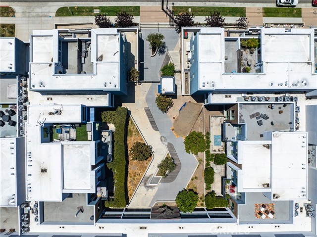 1920 S Pacific Coast Highway, Redondo Beach CA: https://media.crmls.org/medias/2829361f-8534-4a69-b860-cfd79b109cb6.jpg