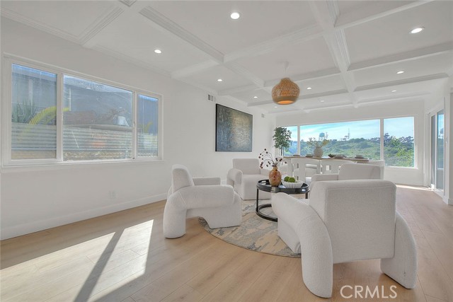 Detail Gallery Image 11 of 75 For 4701 Don Miguel, Los Angeles,  CA 90008 - 3 Beds | 3 Baths