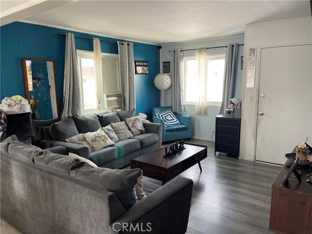 Detail Gallery Image 10 of 11 For 1648 E 110th, Los Angeles,  CA 90059 - – Beds | – Baths