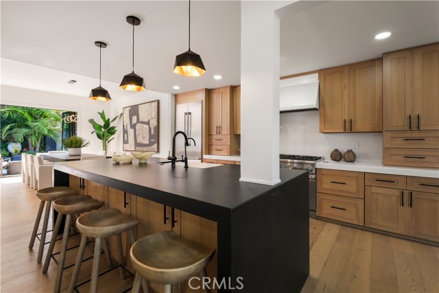 Detail Gallery Image 22 of 42 For 22 Rue Cannes, Newport Beach,  CA 92660 - 2 Beds | 2 Baths