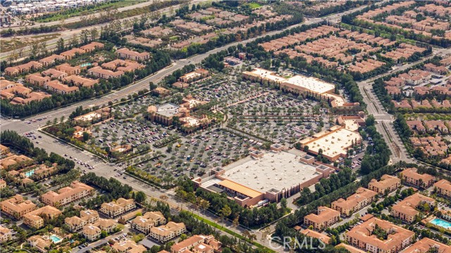 228 Wicker, Irvine CA: https://media.crmls.org/medias/282b5c76-0249-4d97-a553-f41420fded71.jpg