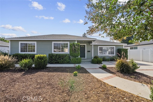 Detail Gallery Image 1 of 28 For 8440 Oakdale Ave, Winnetka,  CA 91306 - 3 Beds | 1/1 Baths