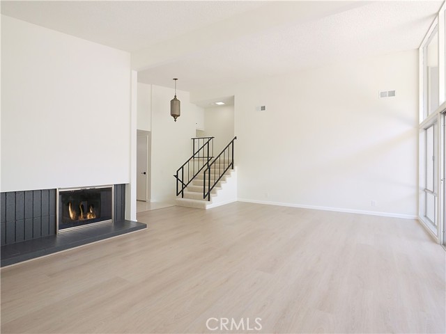 Living Rm Living Rm