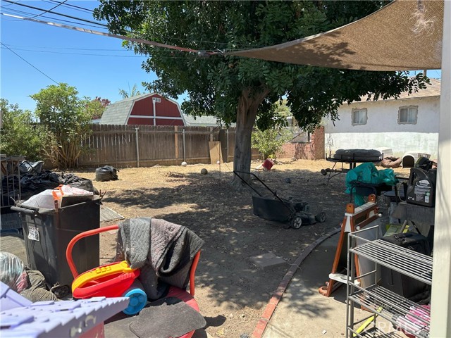 401 S Cherrywood Street, West Covina CA: https://media.crmls.org/medias/282cbe8c-d86c-426a-856b-beefe0a411ea.jpg
