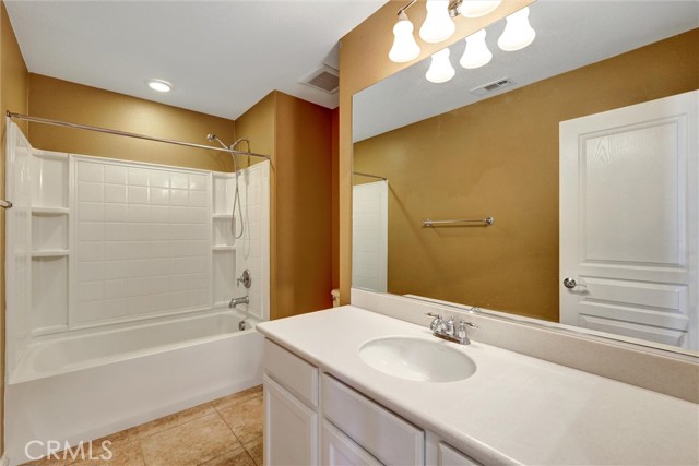 34229 Toyon Court, Lake Elsinore CA: https://media.crmls.org/medias/282cc41e-01ff-4234-a0c3-704cf0640111.jpg