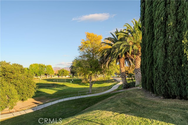 Detail Gallery Image 37 of 50 For 19204 Avenue of the Oaks #E,  Newhall,  CA 91321 - 2 Beds | 2 Baths