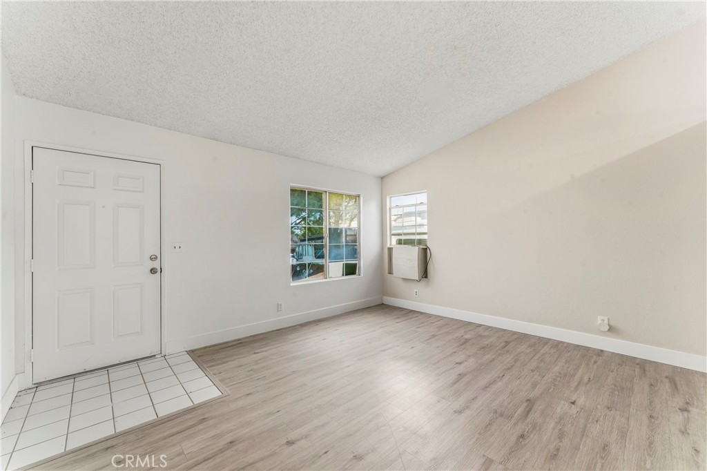 MLS #SR25260017 image #9