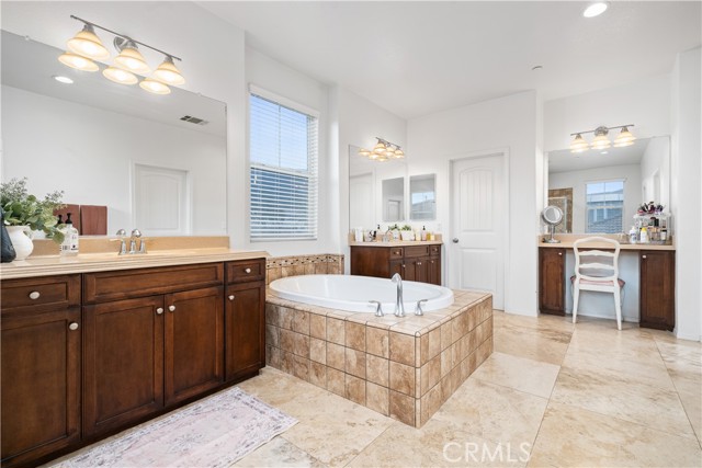 Detail Gallery Image 29 of 60 For 14994 Westfork Ln, Fontana,  CA 92336 - 5 Beds | 4/1 Baths