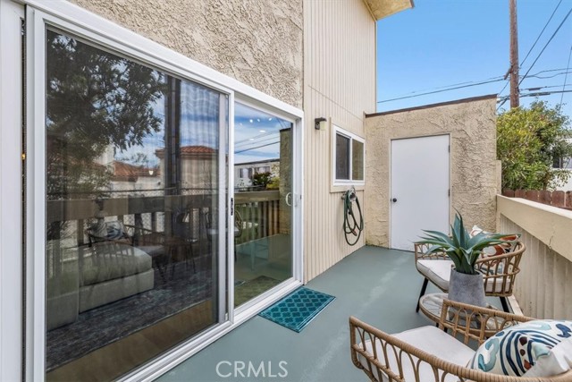 1200 Opal Street, Redondo Beach, California 90277, 3 Bedrooms Bedrooms, ,1 BathroomBathrooms,Residential,Sold,Opal,SB23056082