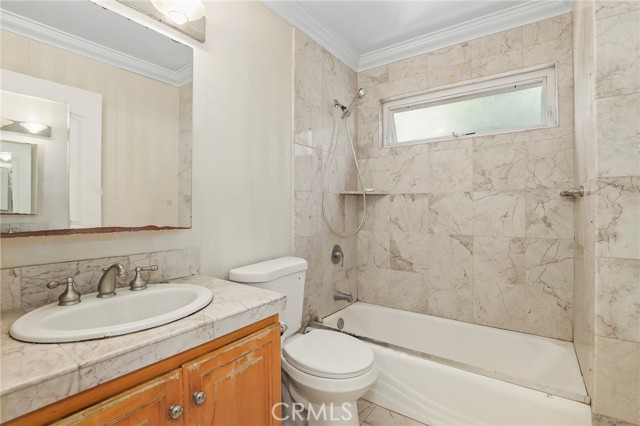 Detail Gallery Image 37 of 59 For 14659 Valley Vista, Sherman Oaks,  CA 91403 - 5 Beds | 4/1 Baths