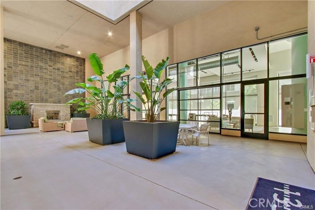 Detail Gallery Image 17 of 25 For 133 the Promenade #411,  Long Beach,  CA 90802 - 2 Beds | 2 Baths