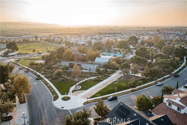 177 Frame, Irvine CA: https://media.crmls.org/medias/2831359c-3f29-4d4a-b827-2b21e92f8746.jpg