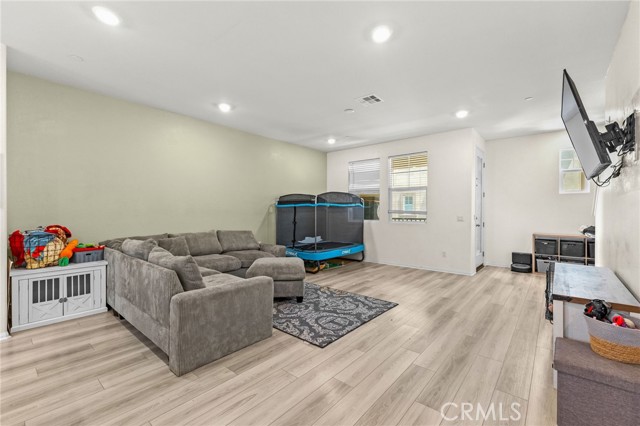 Detail Gallery Image 12 of 31 For 40739 Melrose Dr #248,  Temecula,  CA 92591 - 3 Beds | 3 Baths